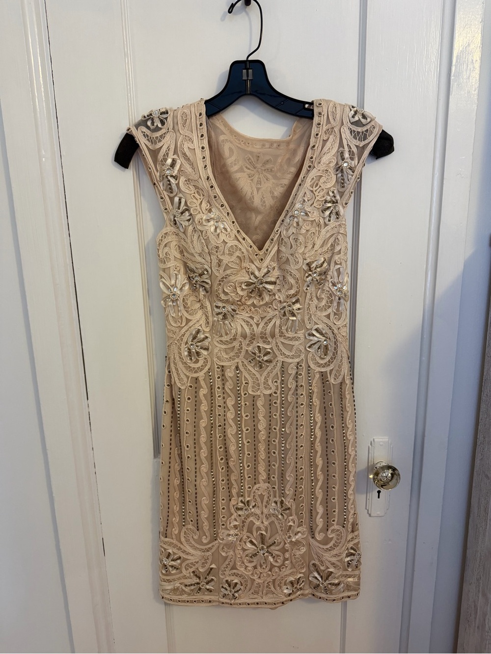 Sue Wong V-Neck Beige Cocktail Dress